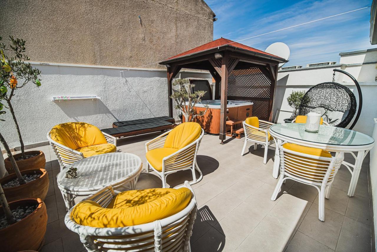 Downtown Luxury Apartments With Hot Tub Vodice Exteriör bild
