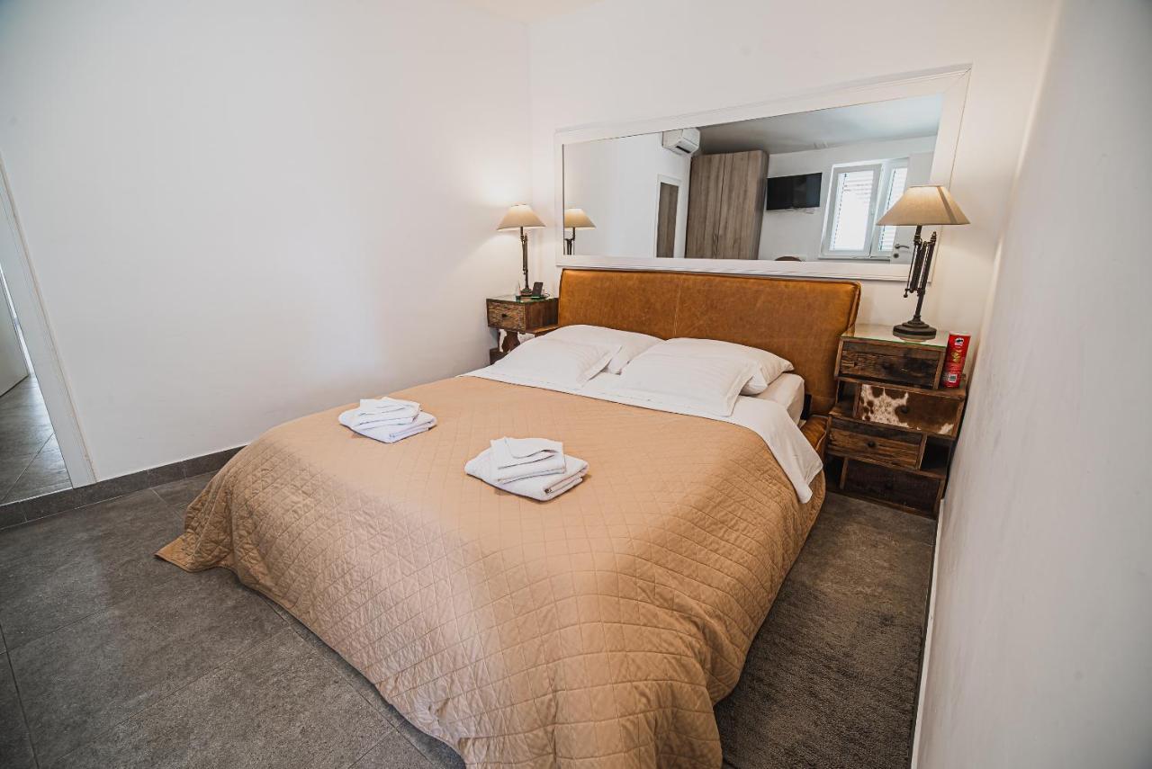 Downtown Luxury Apartments With Hot Tub Vodice Exteriör bild