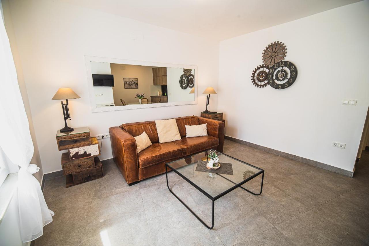 Downtown Luxury Apartments With Hot Tub Vodice Exteriör bild