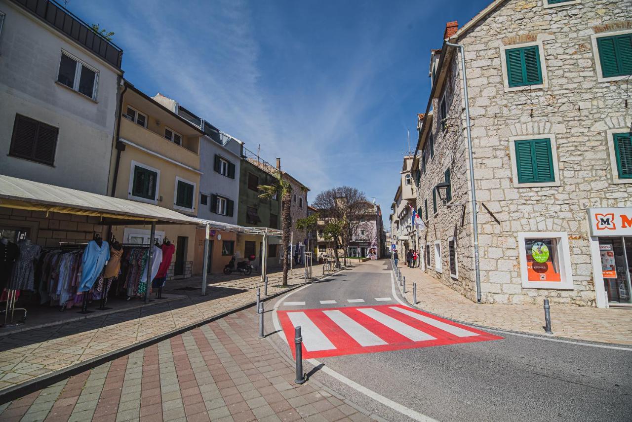 Downtown Luxury Apartments With Hot Tub Vodice Exteriör bild