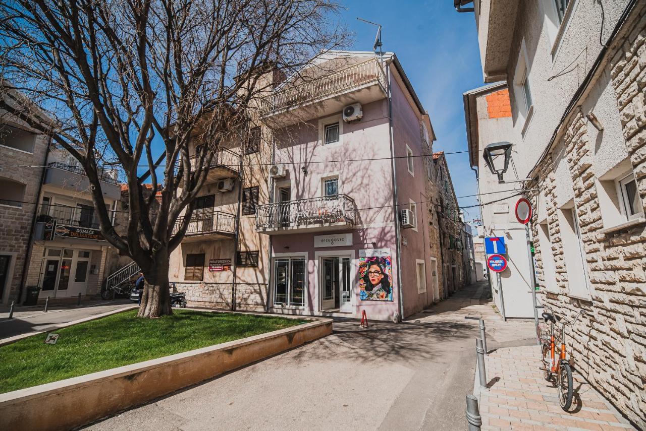 Downtown Luxury Apartments With Hot Tub Vodice Exteriör bild