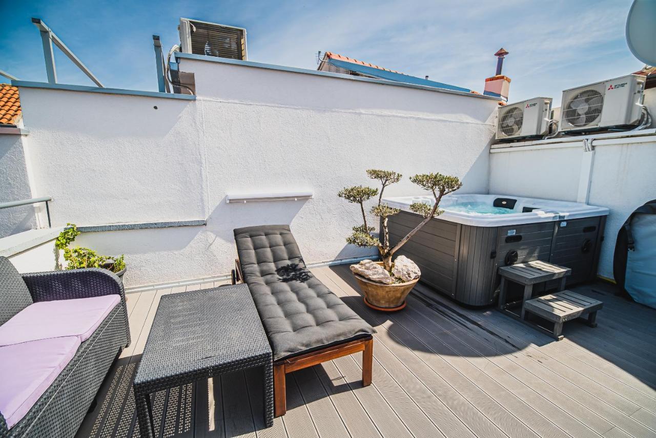 Downtown Luxury Apartments With Hot Tub Vodice Exteriör bild