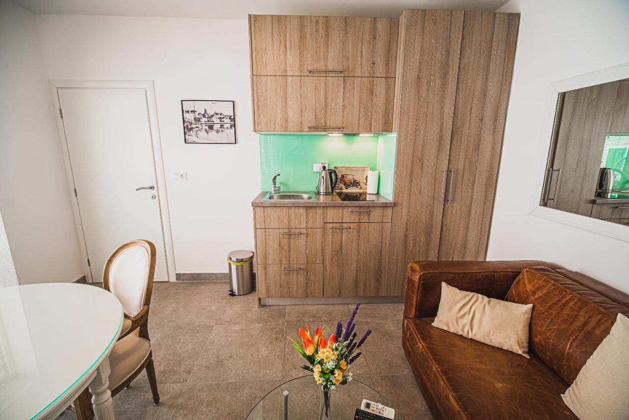 Downtown Luxury Apartments With Hot Tub Vodice Exteriör bild