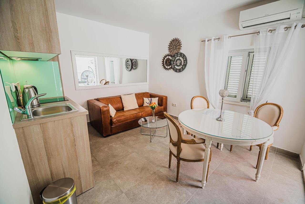 Downtown Luxury Apartments With Hot Tub Vodice Exteriör bild