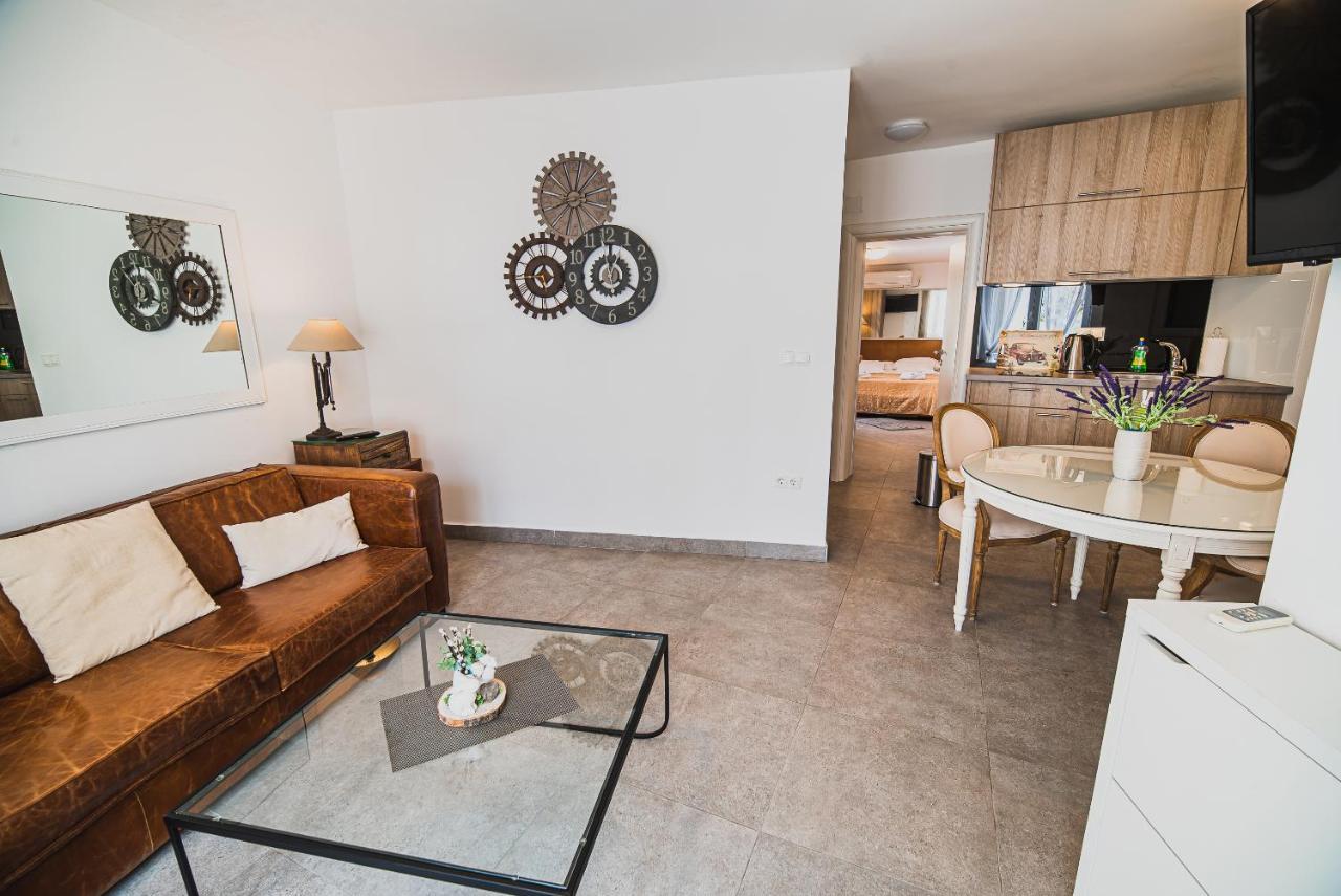 Downtown Luxury Apartments With Hot Tub Vodice Exteriör bild