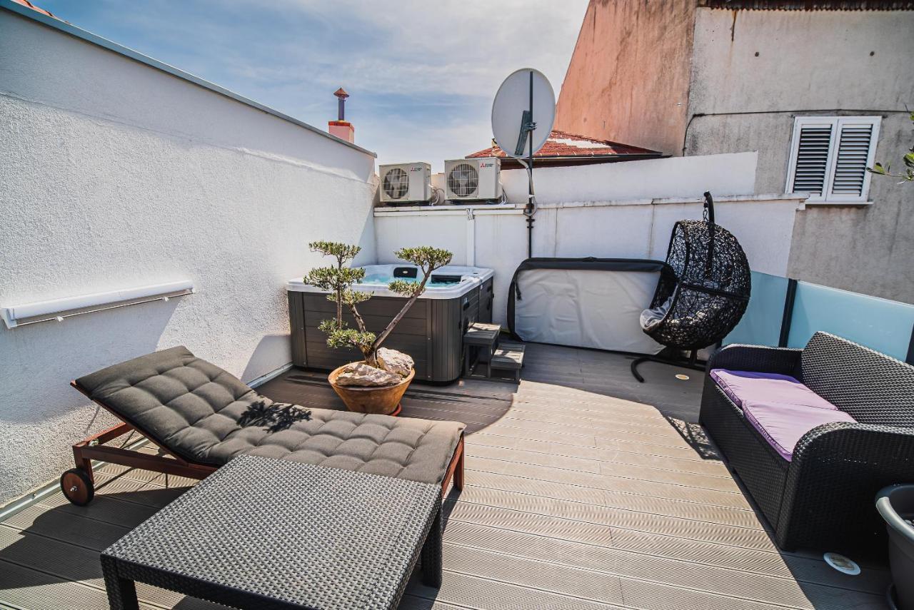 Downtown Luxury Apartments With Hot Tub Vodice Exteriör bild