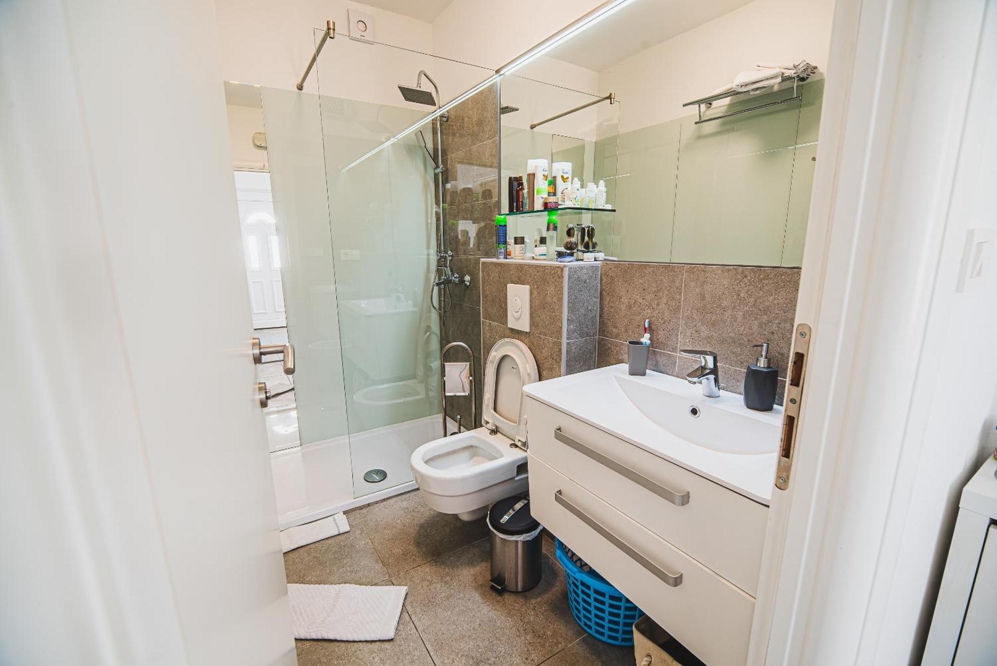 Downtown Luxury Apartments With Hot Tub Vodice Rum bild