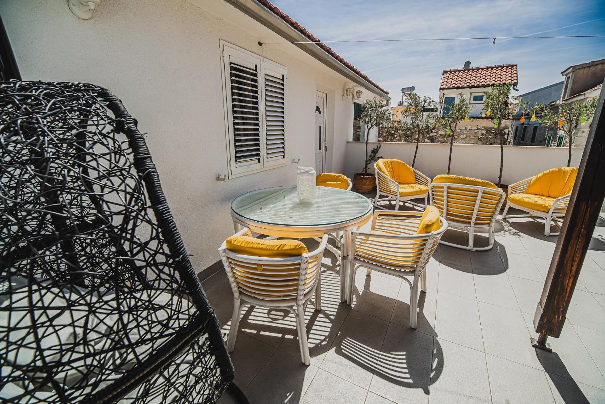 Downtown Luxury Apartments With Hot Tub Vodice Rum bild
