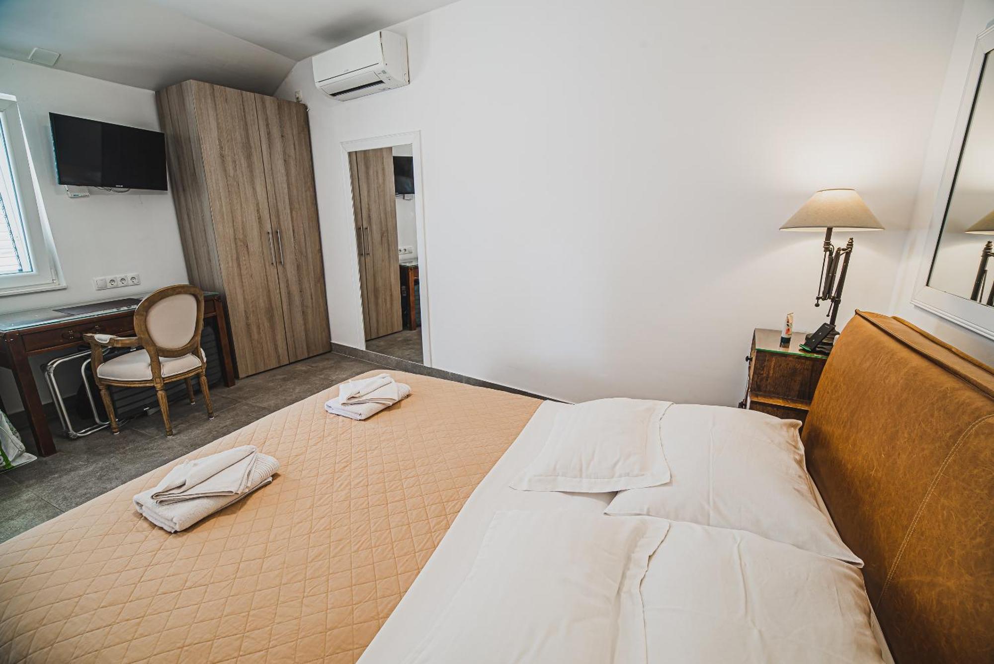 Downtown Luxury Apartments With Hot Tub Vodice Rum bild